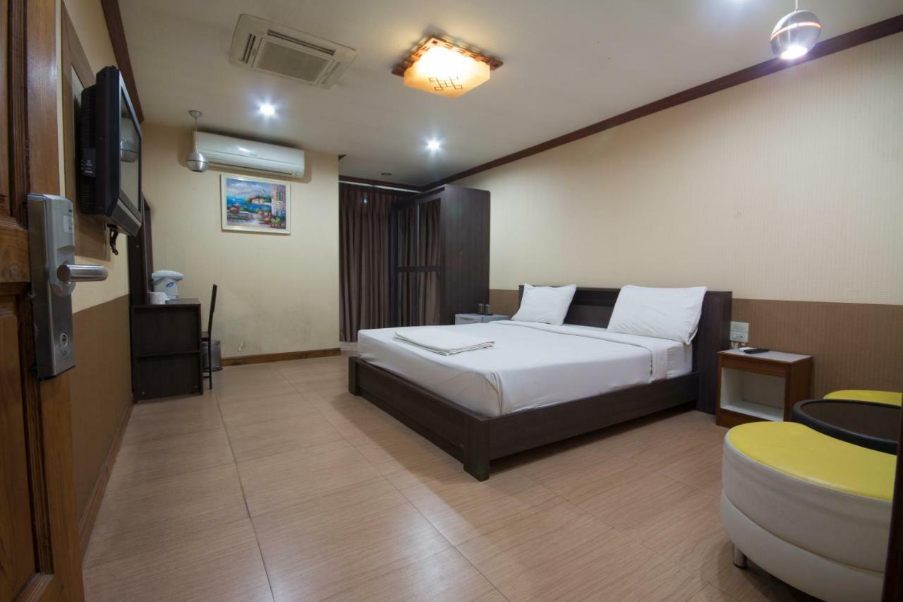 Khon Kaen Ruenrom Hotel Eksteriør billede